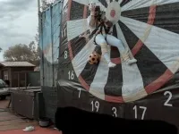 Fuß-Darts Low Budget